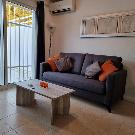 דניה Immaculate And Modern 1 Bedroomed Apartment מראה חיצוני תמונה